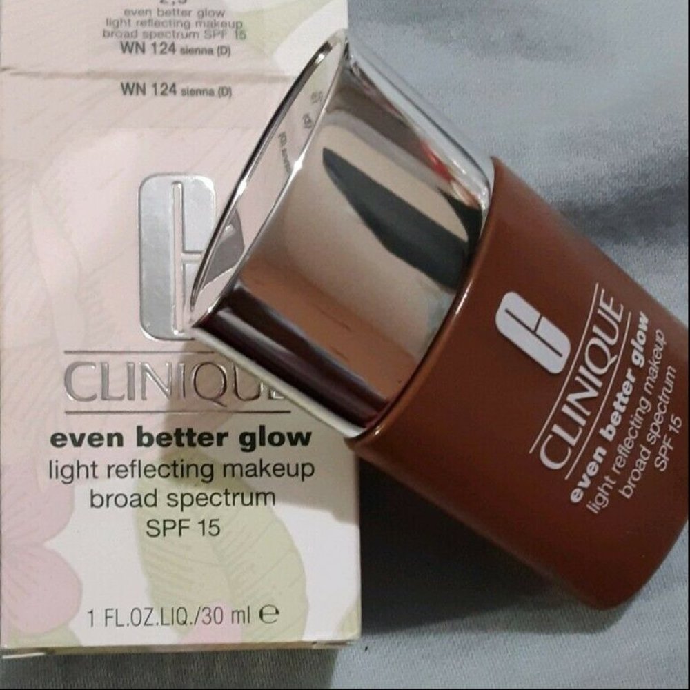Clinique Even Better Foundation (Sienna) with SPF1